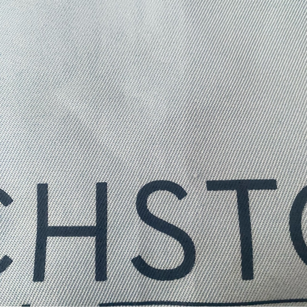 Touchstone Crystal Display Table Cloth - Picture 3 of 3